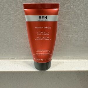 ⭐️ 4/$35 REN - cleanser